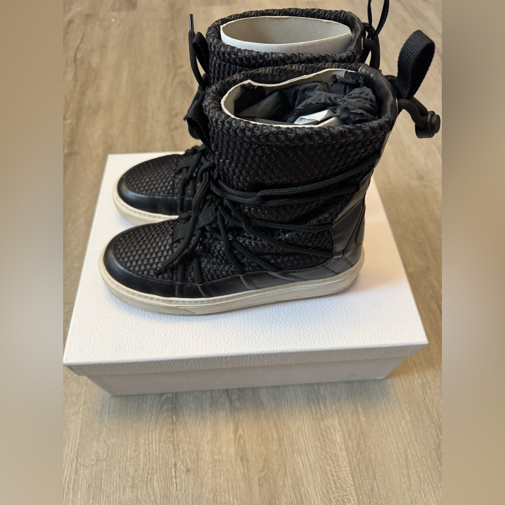 Christian Dior Calfskin Resille Solar Ankle Boot - Picture 4 of 11